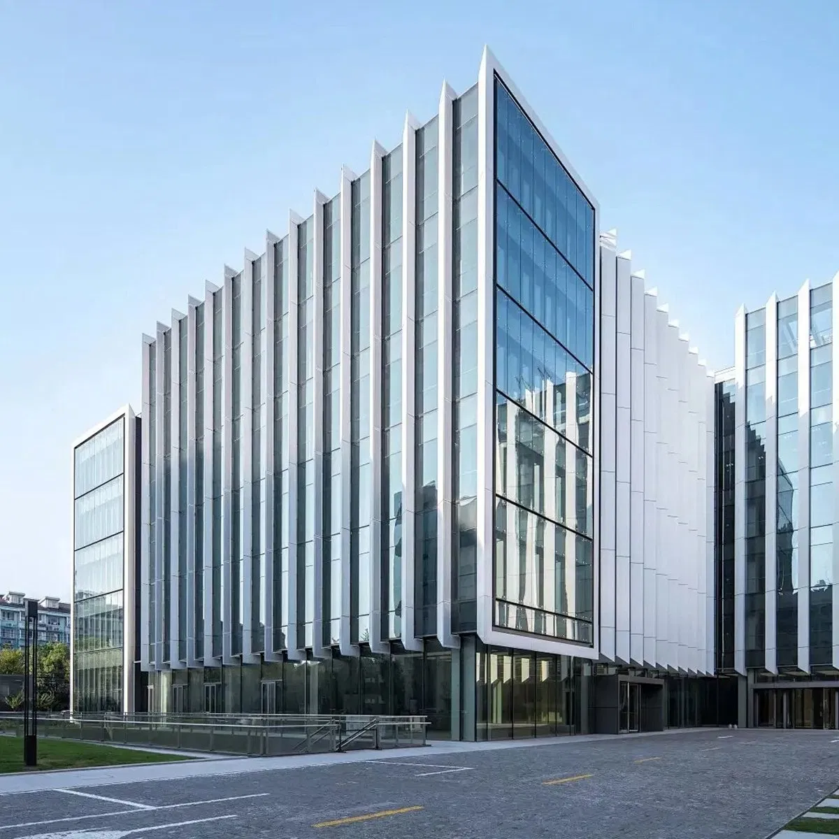 Casa Modular Prefabricada En Venta Tiny Cold Room Mobile Warehouse China Steel Building Frame with Office Portable Bathroom