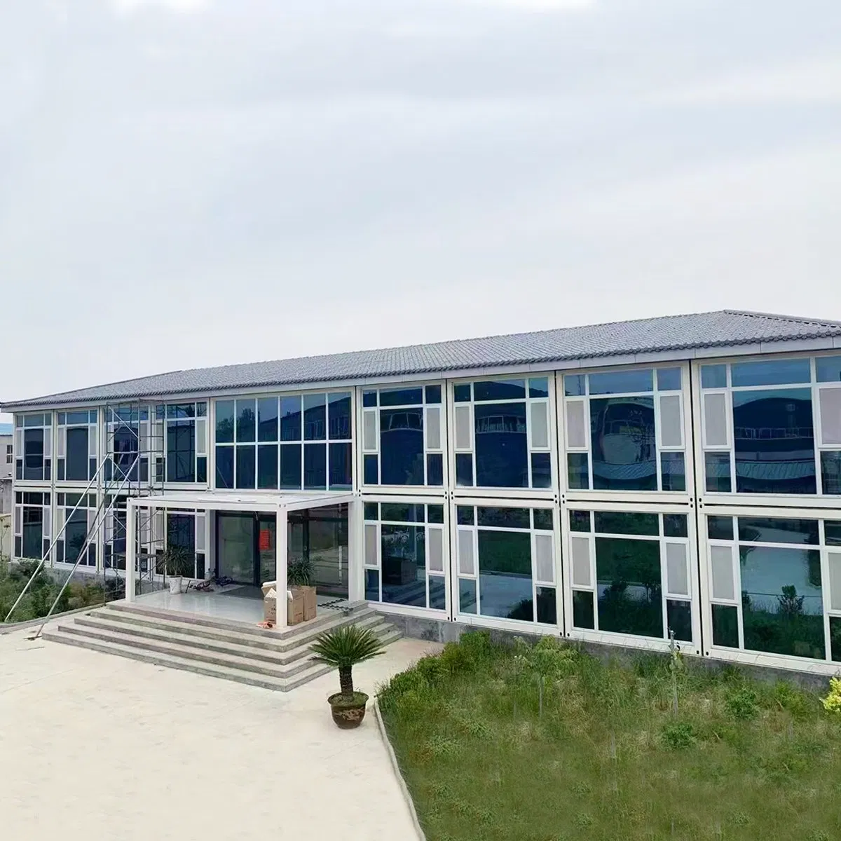 Perfect as a Backyard Guest Room or Home Gym House