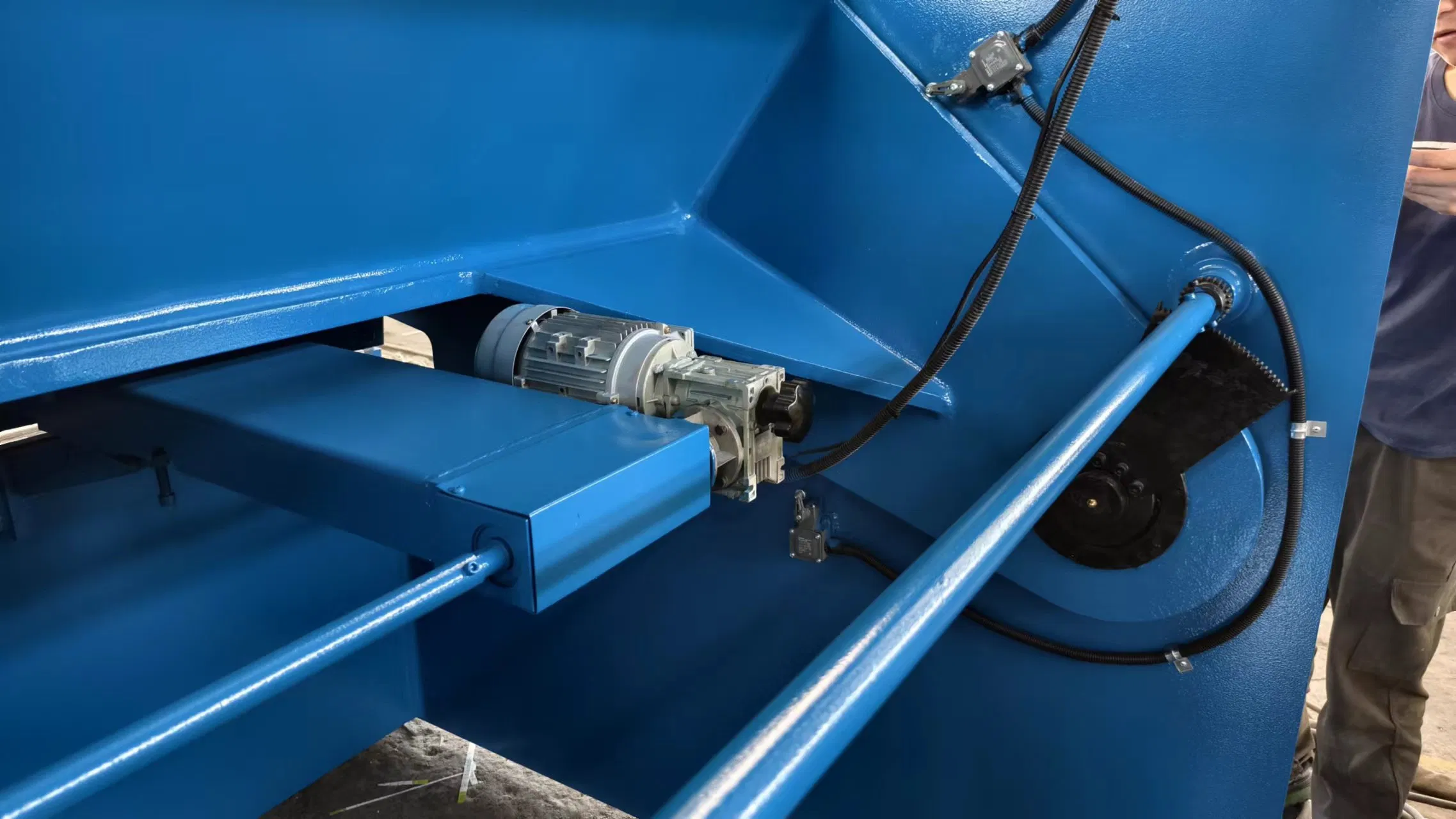 Cost-Effective Shearing Machine From Hong Durable Design China Origin