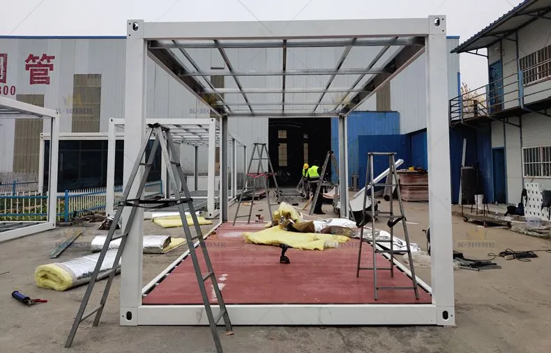 Galvanized corner columns