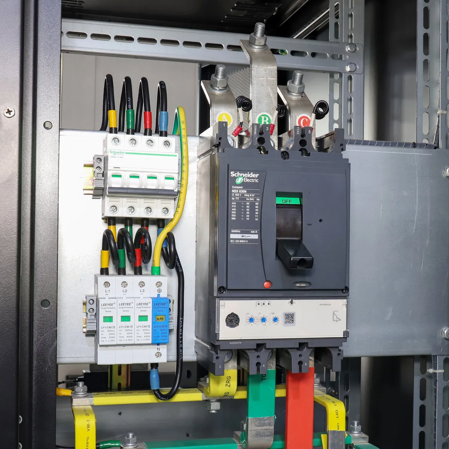 High-Efficiency Modular Power Distribution Units for Data Centers