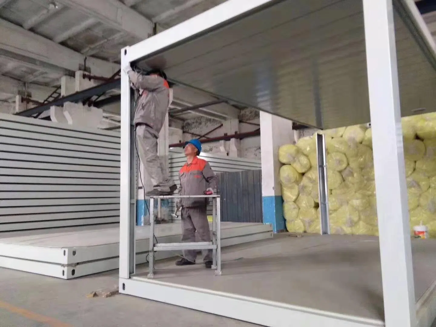 Customized Stackable Modular Container Buildings for School Classrooms, Mobile Clinics &amp; Urban Pop-up Stores