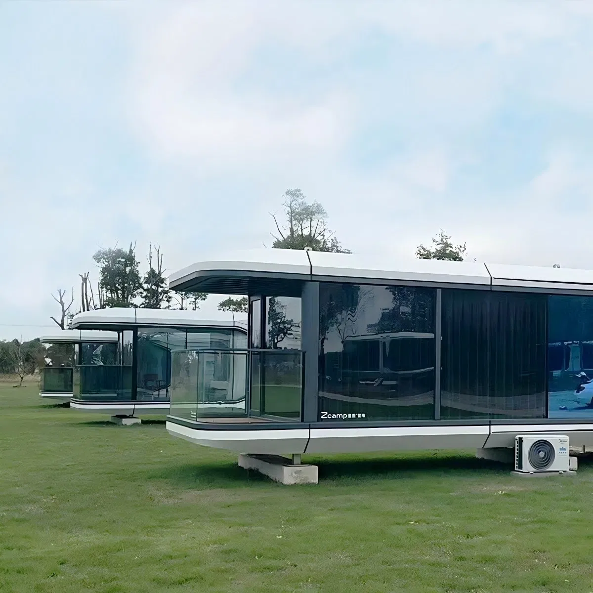 Luxury Space Capsule Prefabricated Space Capsule Space Capsule Mobile Home for Meadow Camping Resort Site