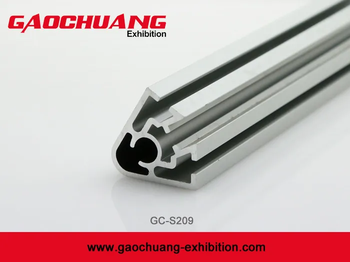 Showcase Upright Extrusion 4