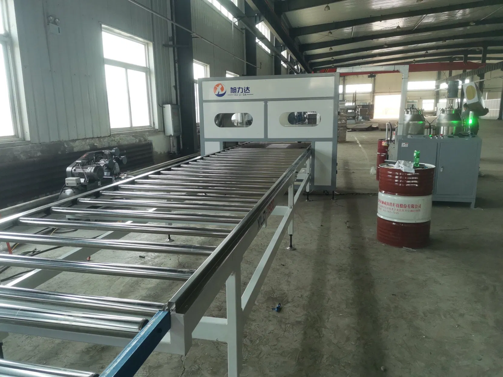 Sistema Automático de Proporción de Alta Eficiencia para Paneles de Conductos de Aire de MGO y Paneles Sándwich de Aluminio