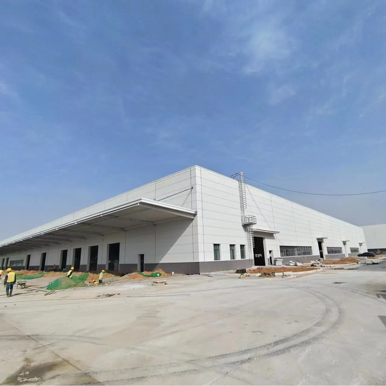 Estructura modular metálica prefabricada de alta resistencia para negocios comerciales, almacén estructural de acero para uso industrial, techo de hangar, sala, casa de campo, villa, iglesia