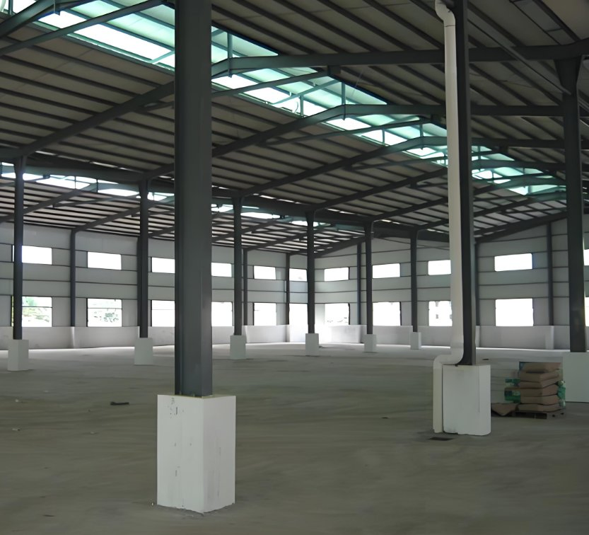 Estructuras de acero prefabricadas de marco portal de acero ligero, diseño personalizado claro, construcción rápida y larga vida útil