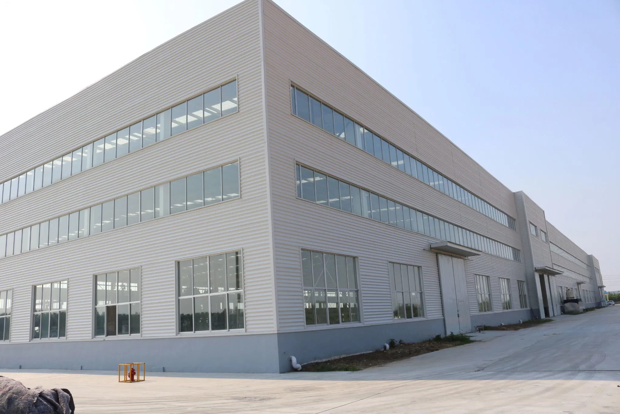 Estructura de acero prefabricada, almacén, edificio comercial e industrial, materiales de construcción metálicos, marco, taller prefabricado, estructura de acero ligera