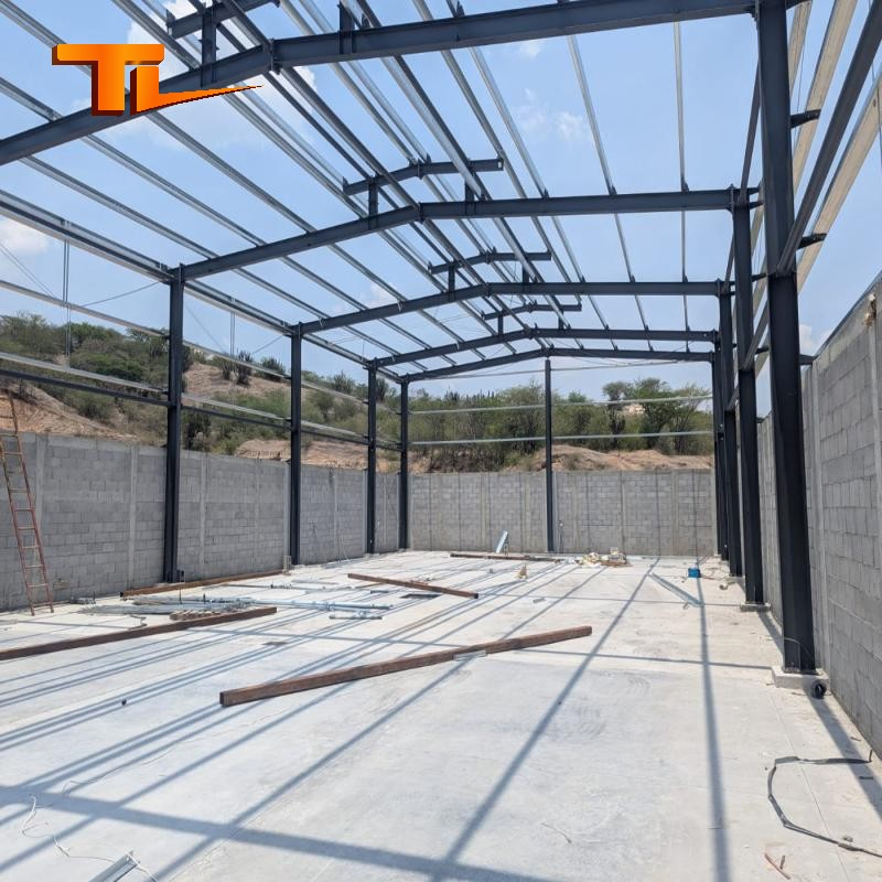 Edificios de almacenamiento de vigas H, instalaciones de almacenes prefabricados con estructura duradera para la construcción de talleres y naves industriales