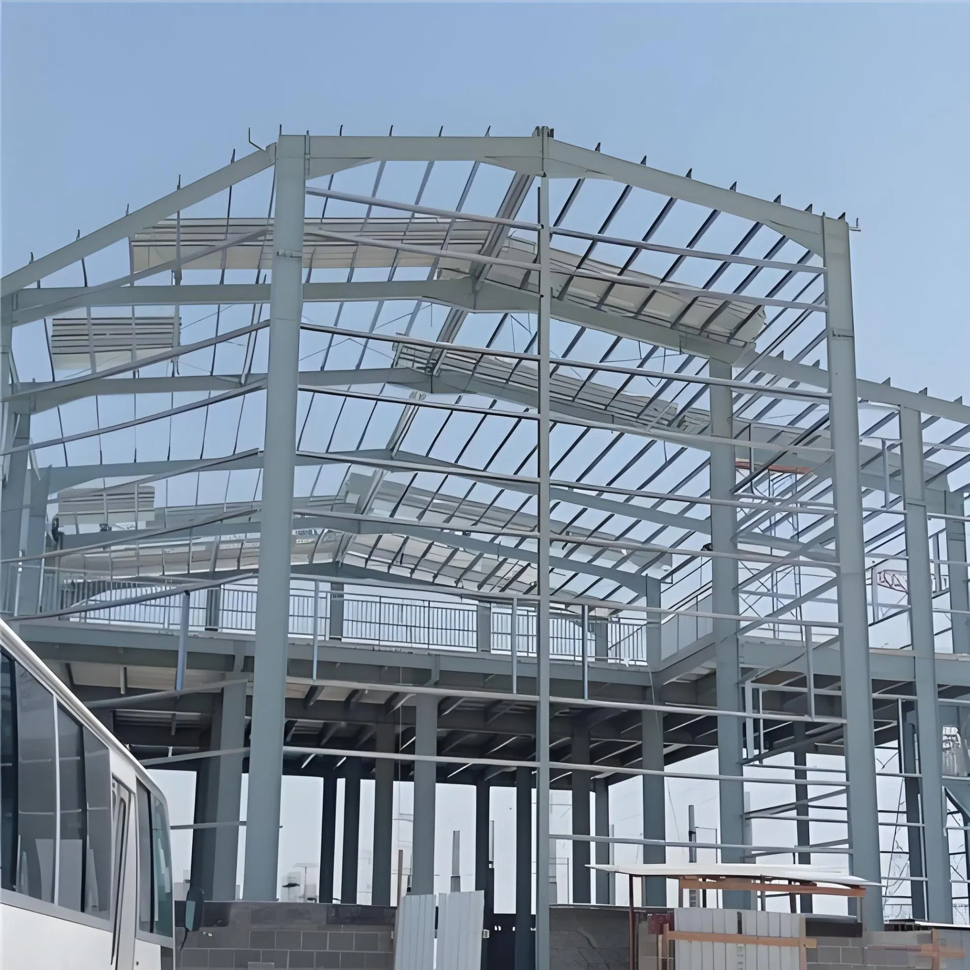 Edificios modernos comerciales, edificio prefabricado, casa prefabricada, edificio de estilo granja con estructura de acero ligero, cobertizos, industria, almacén de estructura de acero