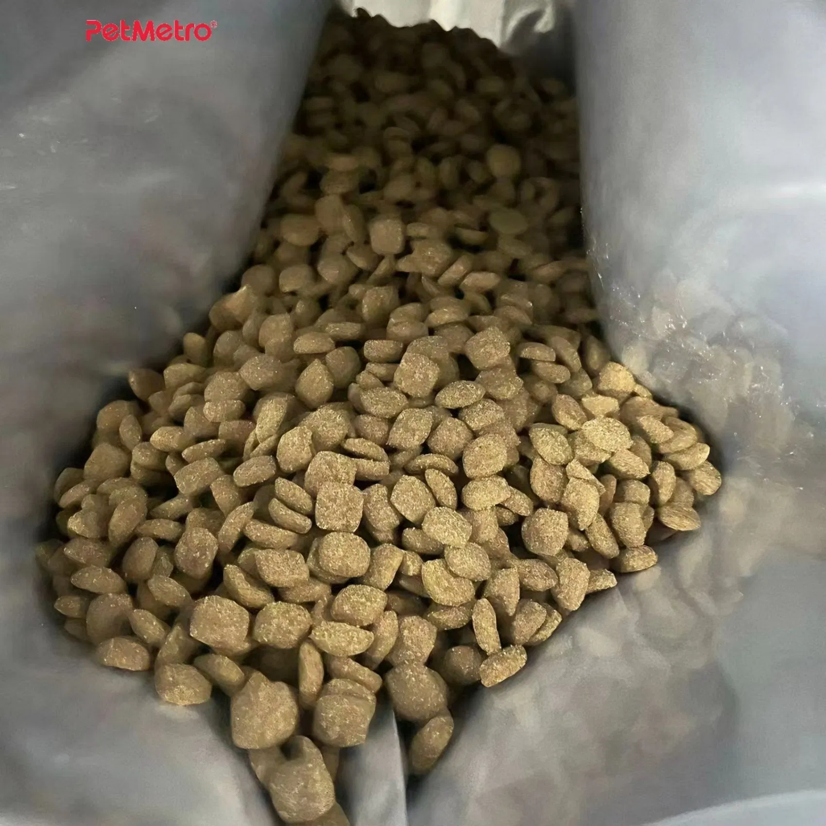 Alimento seco saludable con carne real y fórmula equilibrada para gatos
