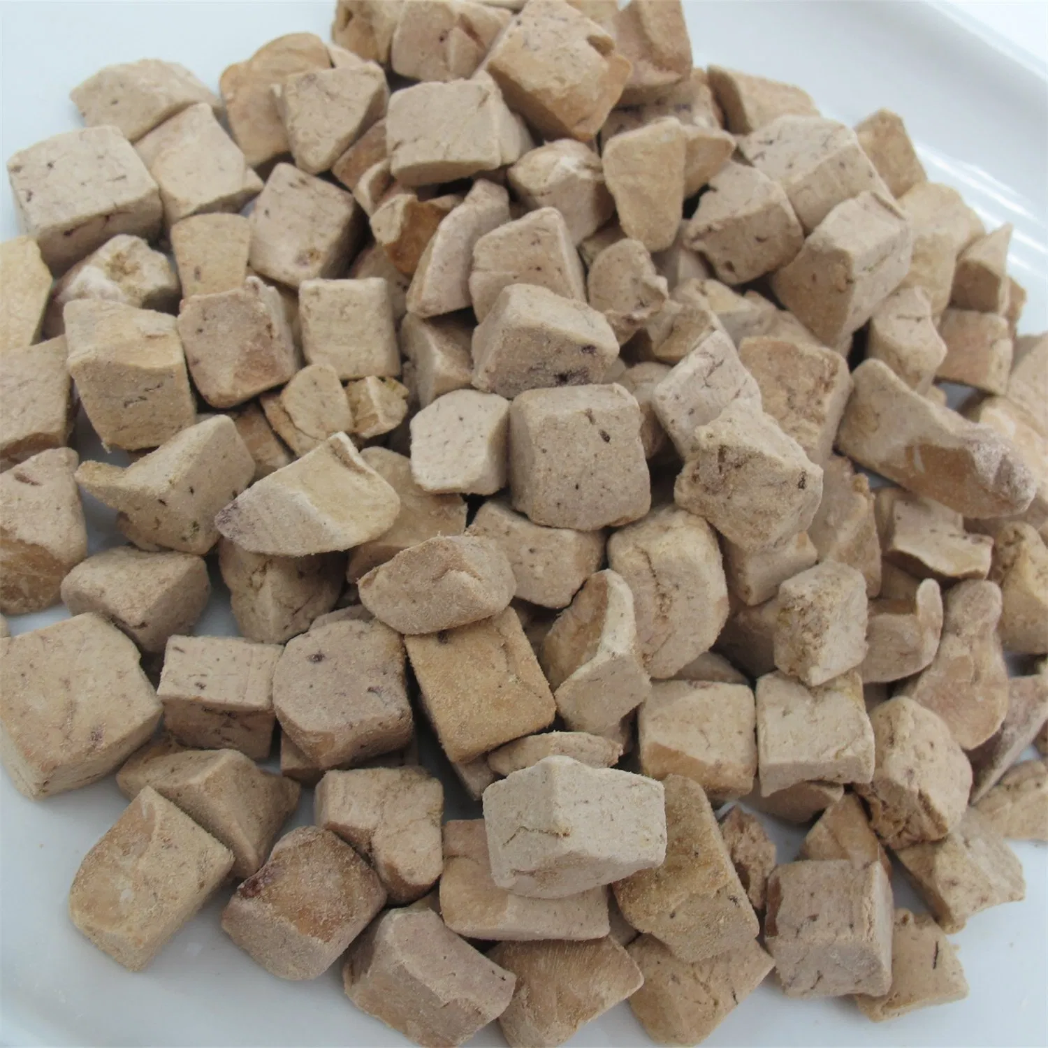 Mejor venta de gránulos de hígado de res liofilizado de alta proteína de grado alimenticio, comida para gatos, golosinas para mascotas, bocadillos para perros