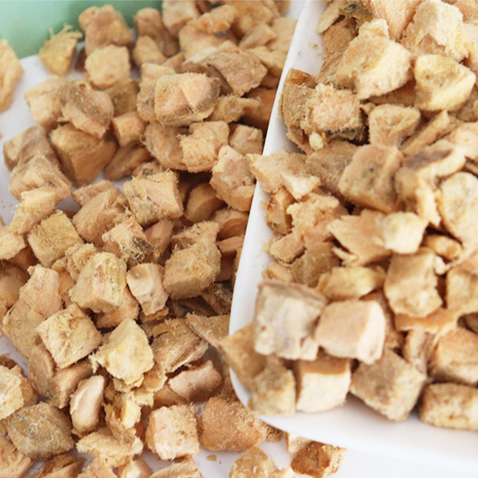 Golosina para gatos de alta nutrición con fórmula a base de carne limpia, comida para gatos liofilizada
