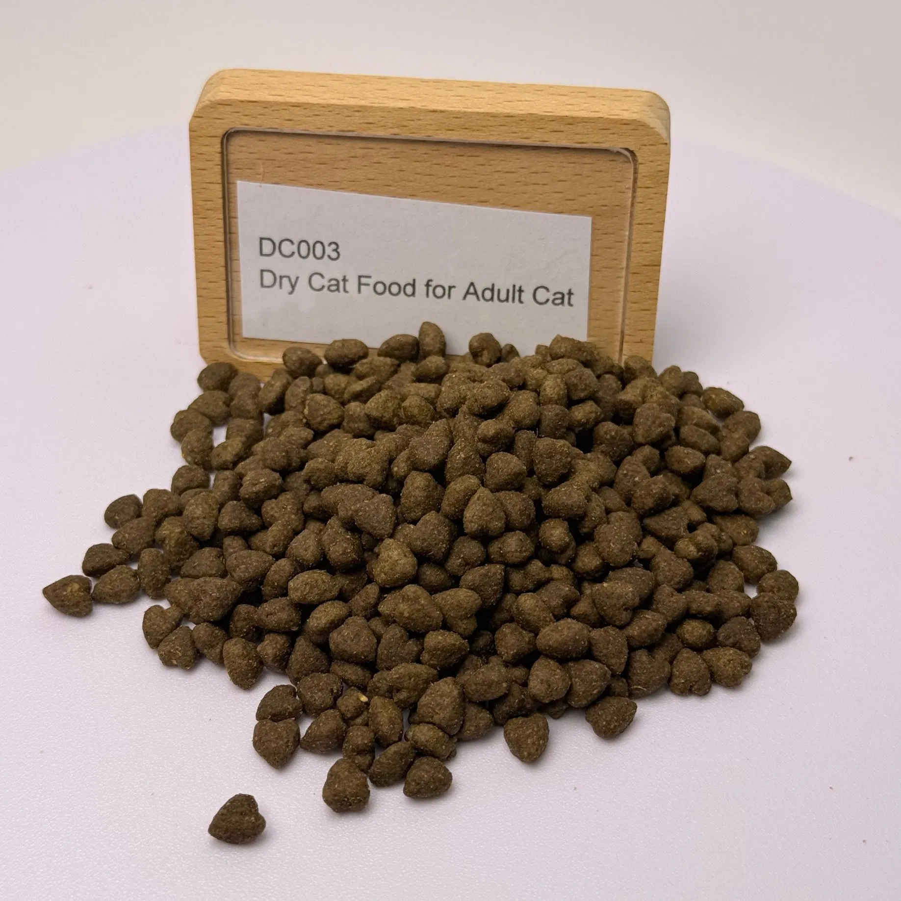 Comida para gatos grano amigable croquetas secas nutren la piel y el pelaje mantienen el pelo suave y brillante todo el año