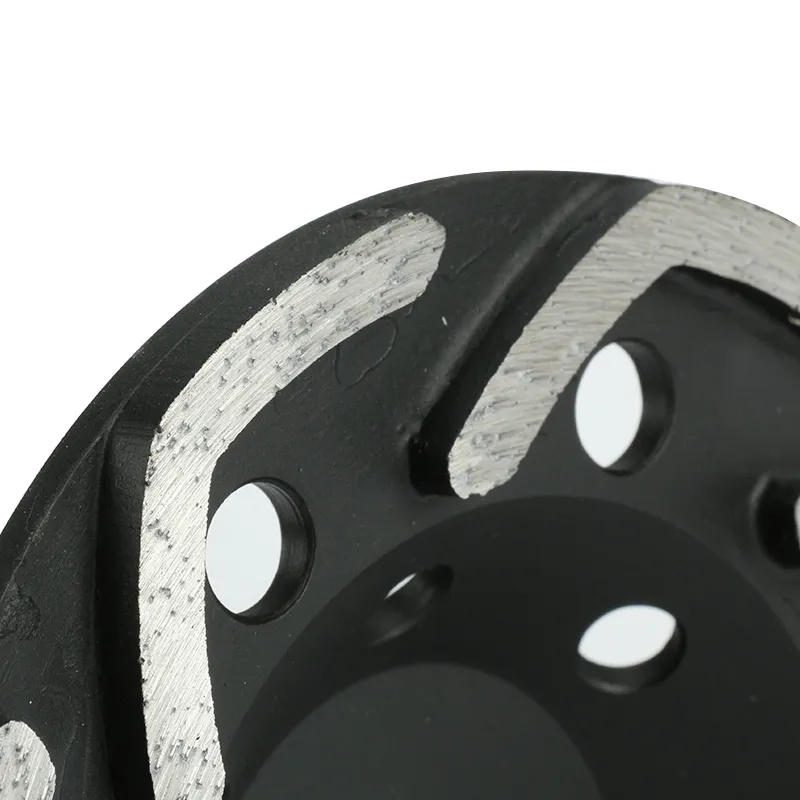 Detalle Rueda de copa de diamante 5