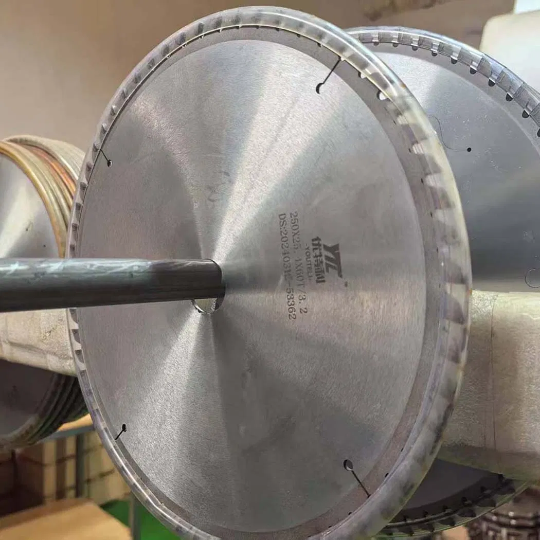 Discos de sierra circular de diamante cerámico para corte de suelo, siendo un tipo de corte en seco y aplicable a herramientas manuales