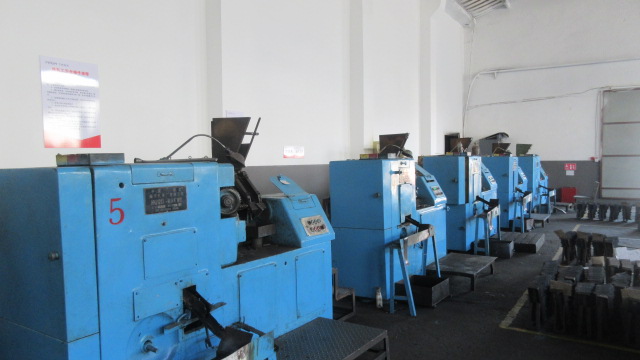 Laminador industrial para producción de segmentos de herramientas de diamante