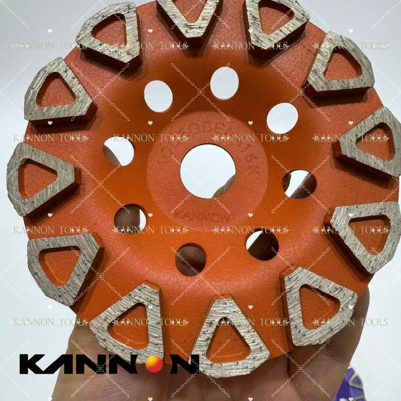 Disco de diamante con unión de resina de alta velocidad para pulido fino de suelo de concreto después del rectificado áspero