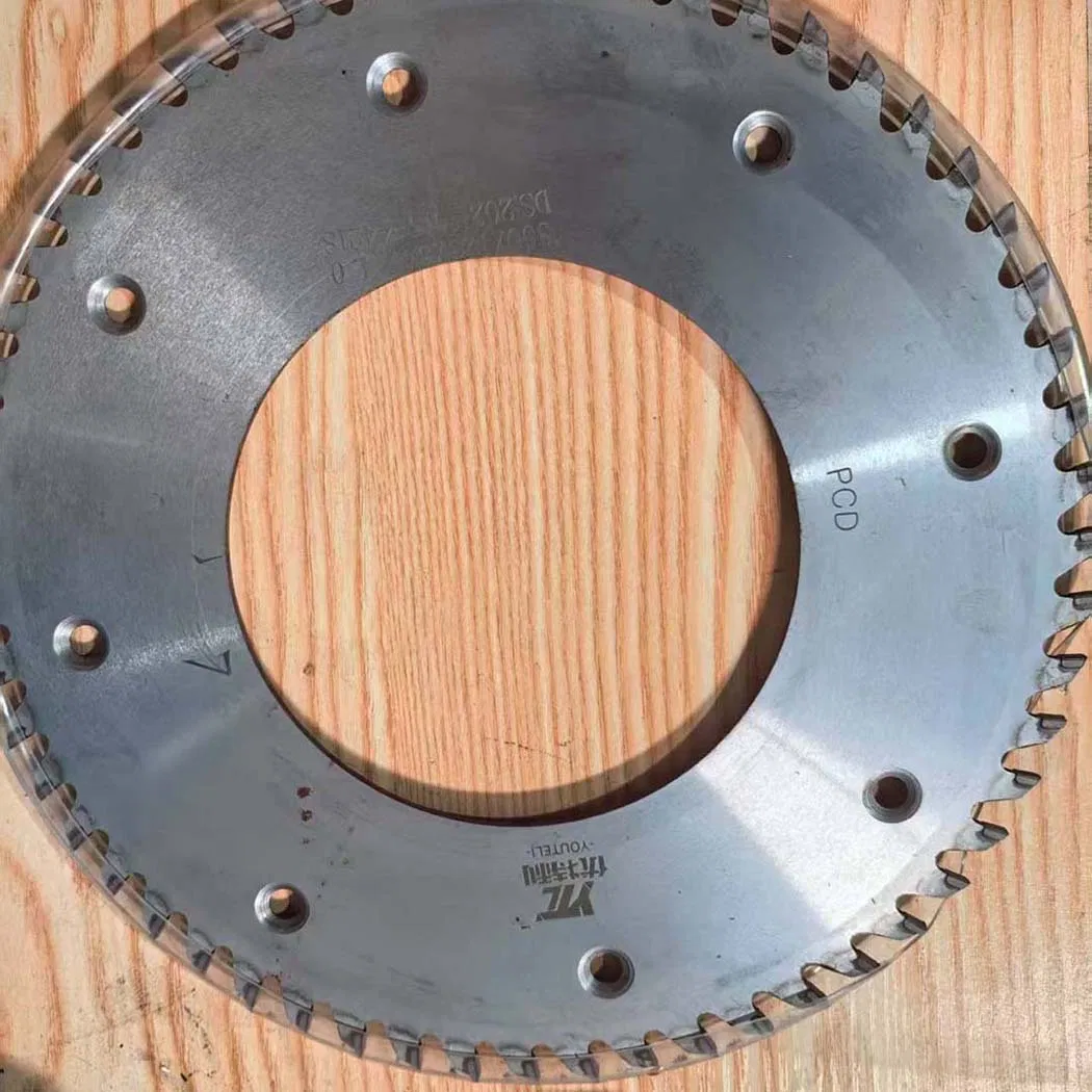 350 mm Hoja de sierra de diamante para soldadura de granito, hojas de sierra circular para el procesamiento de tubos de Gfrp, utilizando un diseño de borde continuo y teniendo un rendimiento de reducción de ruido