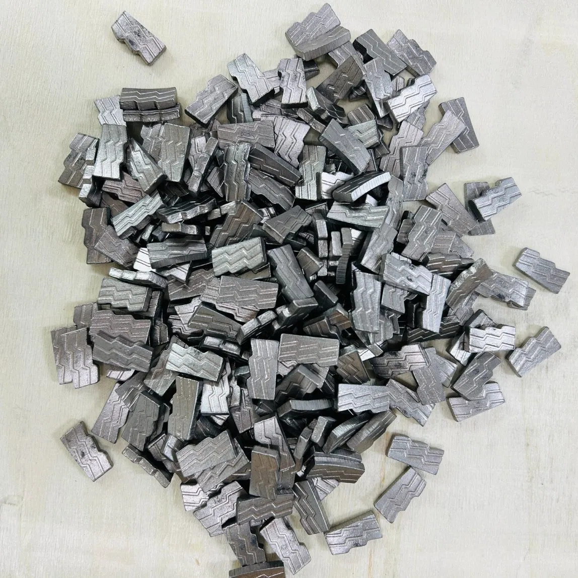 Segmento de diamante para brocas de núcleo Herramientas de diamante Herramienta de corte