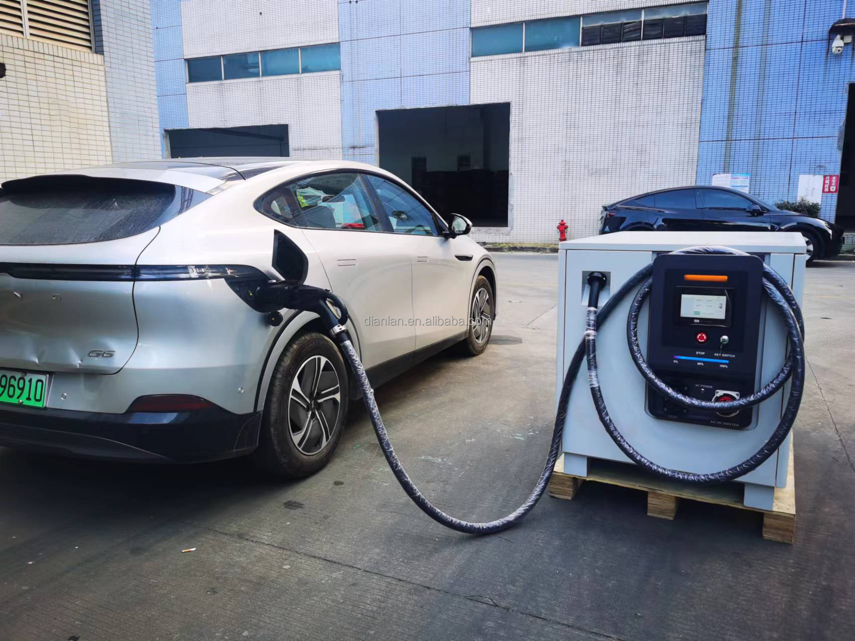 XIAOFU New 75kWh DC Home Energy Storage System 60kW EV Charging Station VPOS OCPP CC Card Pay Floor-Mounted