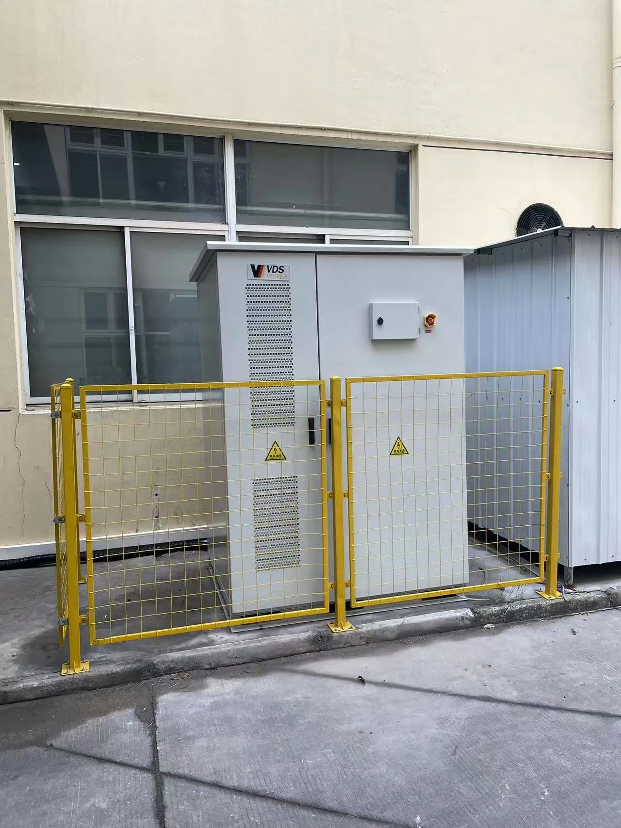 400kw-1045kwh Cl Series C&I Energy Storage System Reliable, Scalable Battery Solution