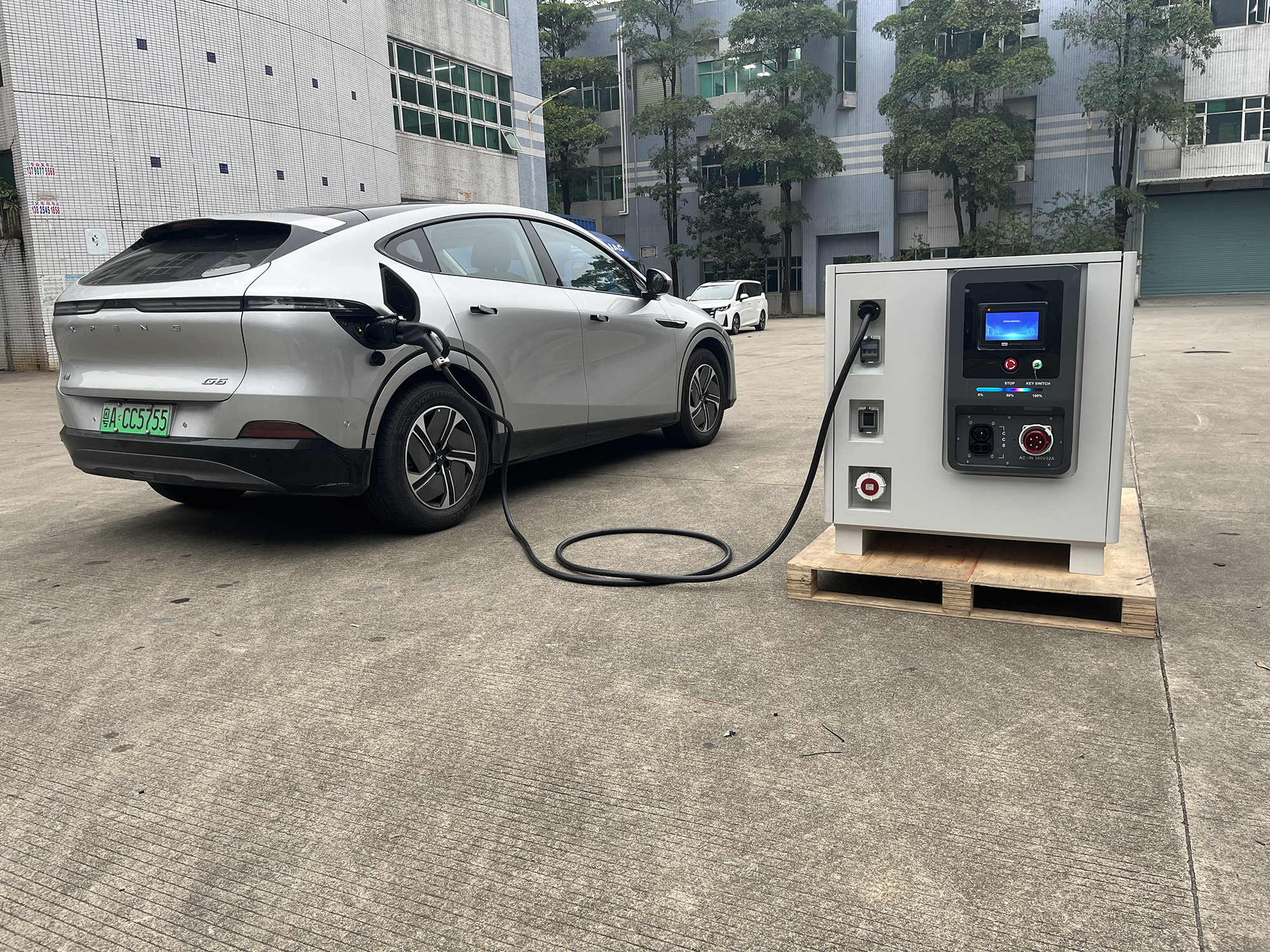 Electric Vehicle Charging Station 65kwh 141kwh DC Fast Charging Station 161kwh EV Mobile Charging Station