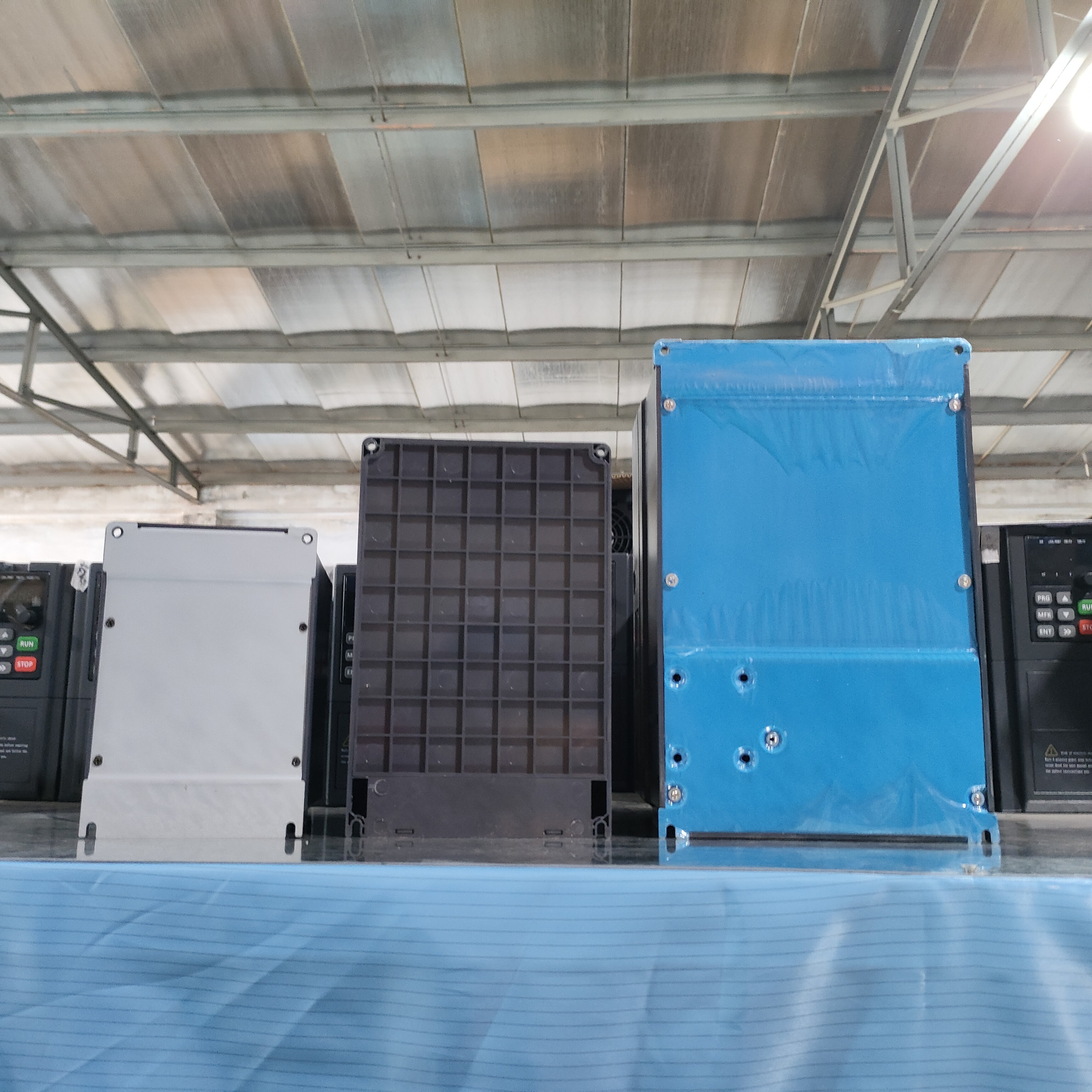 XLY710 11KW 15KW 18.5KW 22KW DC To AC Off Grid Solar Pump Inverter Vector Control VFD AC Drive With CE Certificate