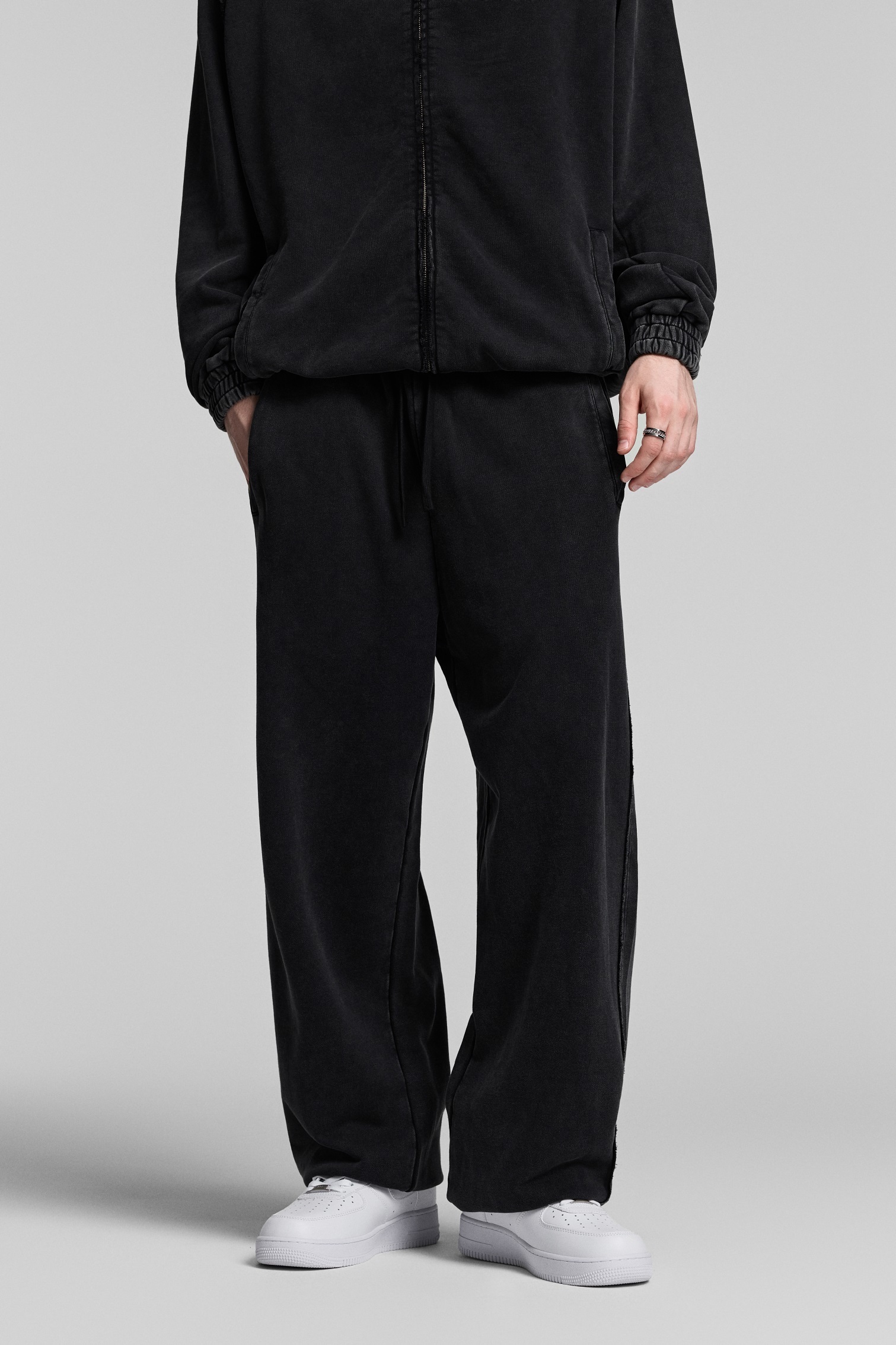 Custom logo High Quality Vintage Washed Sweatpants Retro Joggers Drawstring Pockets Casual Streetwear for Men