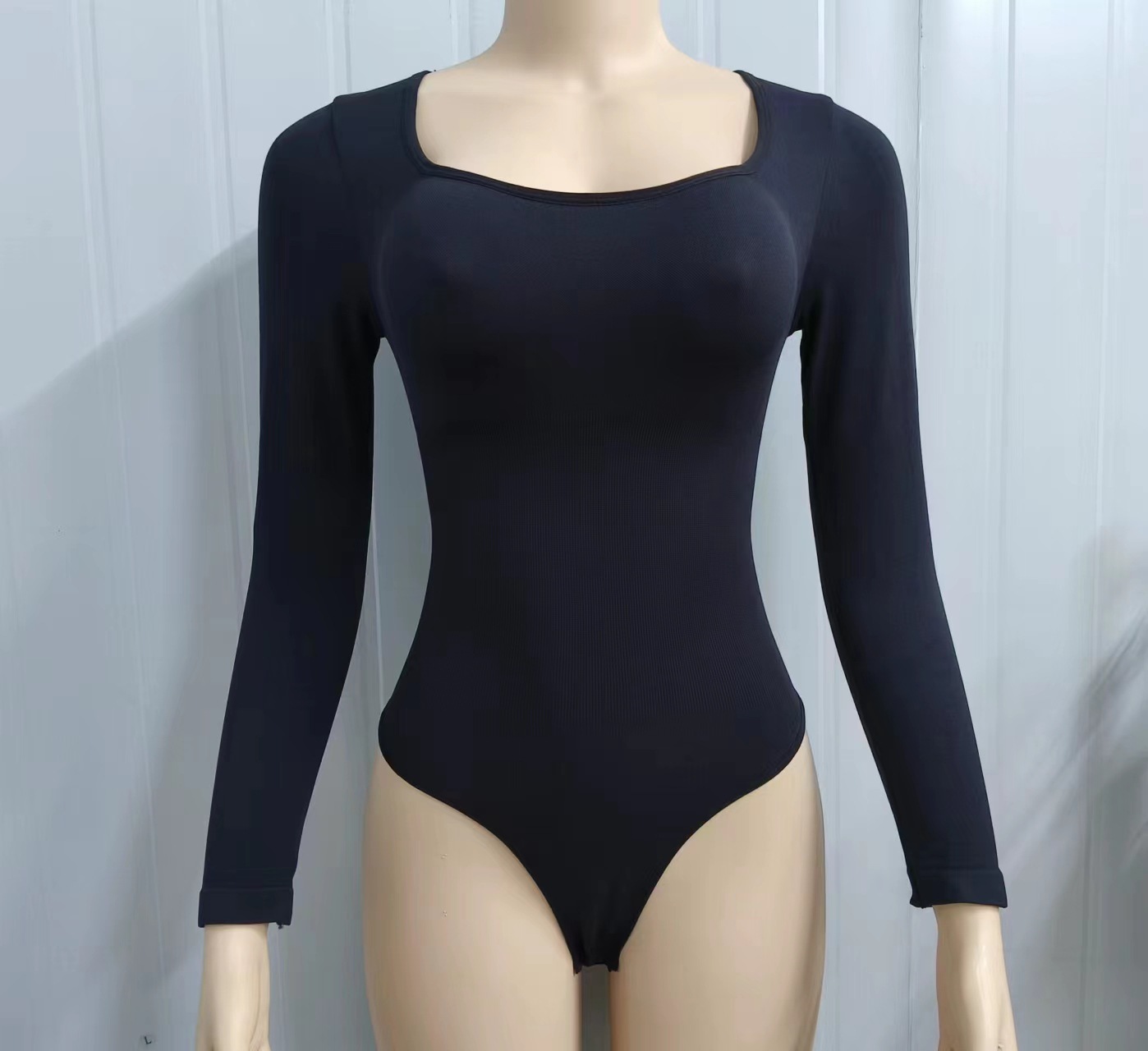 Seamless Shapewear Feature Detail