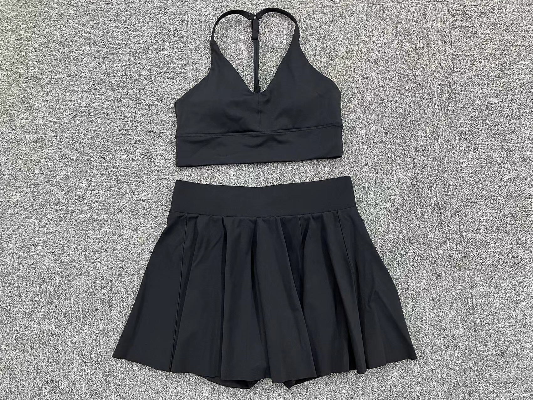 Wholesale Women Stretchy Soft Lightweight Padel Tennis Skirt and Bra Sports Tennis Skorts Set