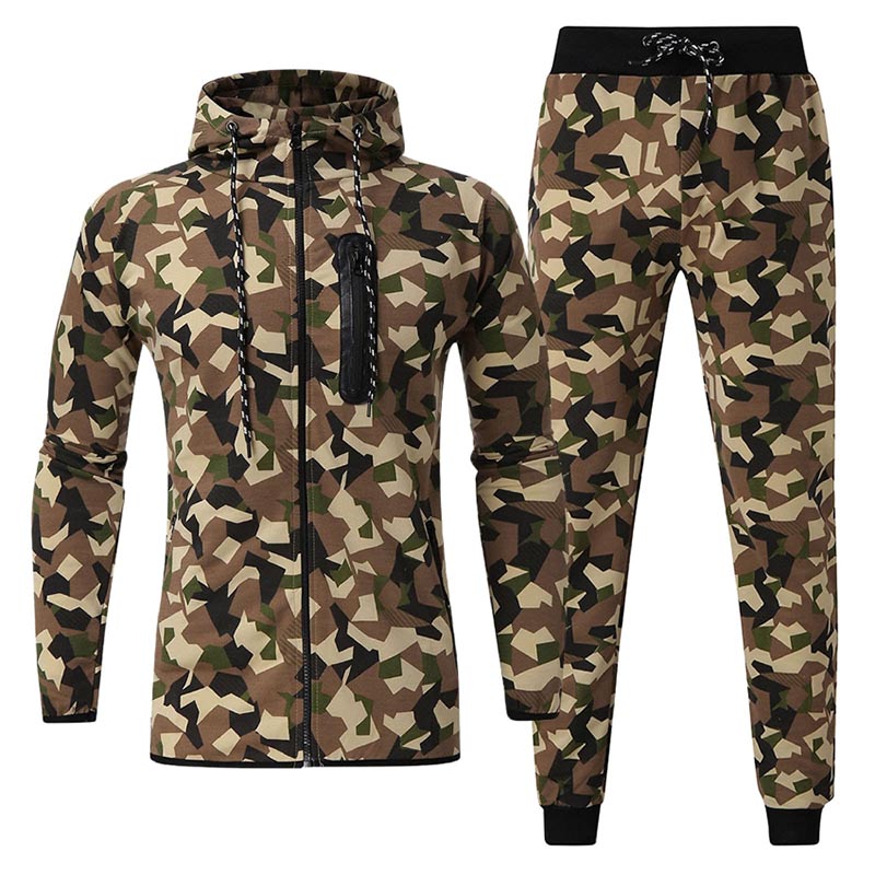 Tracksuit details 4