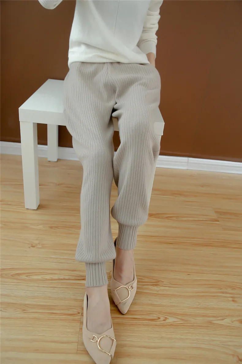 Slim Knitted Cashmere Leggings Cropped Leg Custom Knitted Joggers Slit-Detail Cashmere Women's Sweatpants.