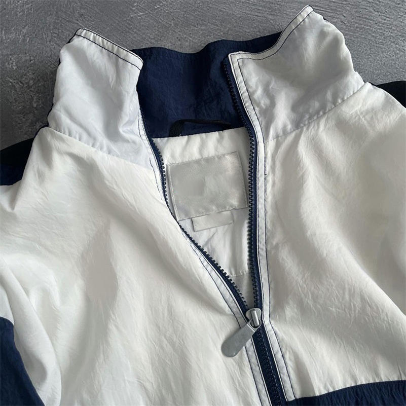 Custom Men's Vintage Street Windbreaker Jacket Oversized Black White Contrast with Stand Collar Front Logo Polyester Zipper