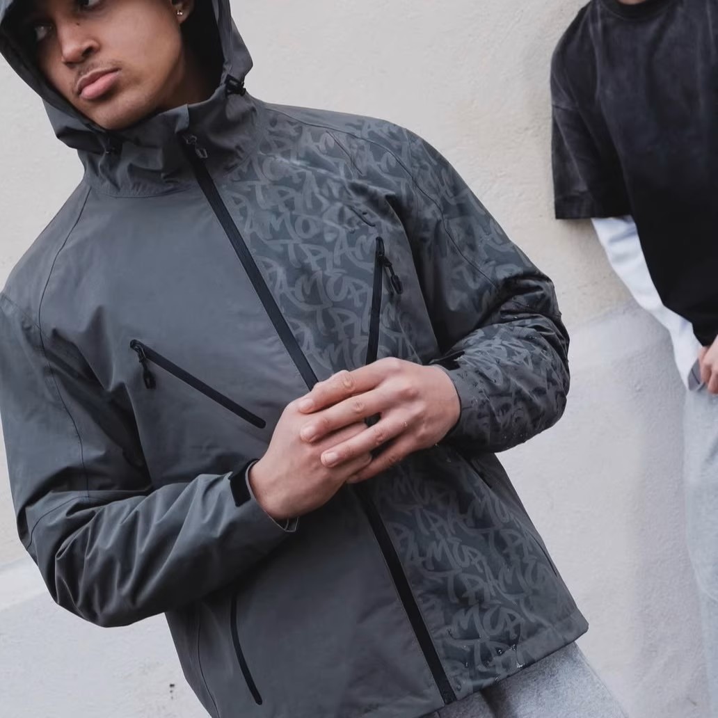 Mertra Water Reactive Outdoor Waterproof Jacket Man Soft Shell Windbreaker Canvas Stand Hooded Streetwear Color Change Silicone