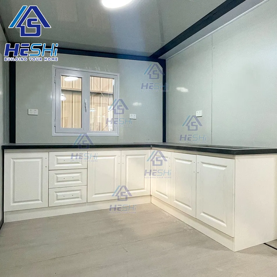 Cheap Prefabricated 40FT 20FT Folding Modular Home 5 Bedroom Prefab Building Expandable Container House