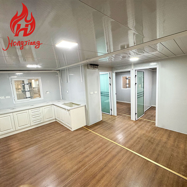 Light Steel 4 Bedroom Container House 20ft 40ft Hurricane-Proof Foldable Flat Pack Expandable Storage Office Villa for Shop Use