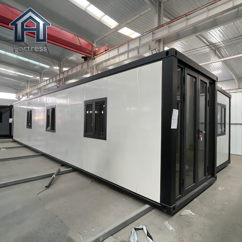 20 40 Foot Double Wing Expansion Box 1-4 Bedroom Expandable Container House With Bedroom Living Room Kitchen and Bathroom