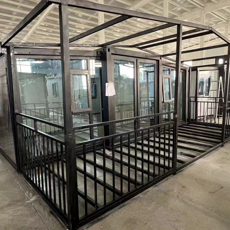 Rapid Setup Expandable Container Housing for Instant Living