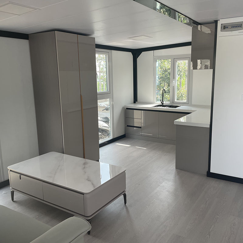 20ft 40FT Luxury Expandable Prefabricated Modular Container House with Midcentury Modern Design Breathable Structure Living Room