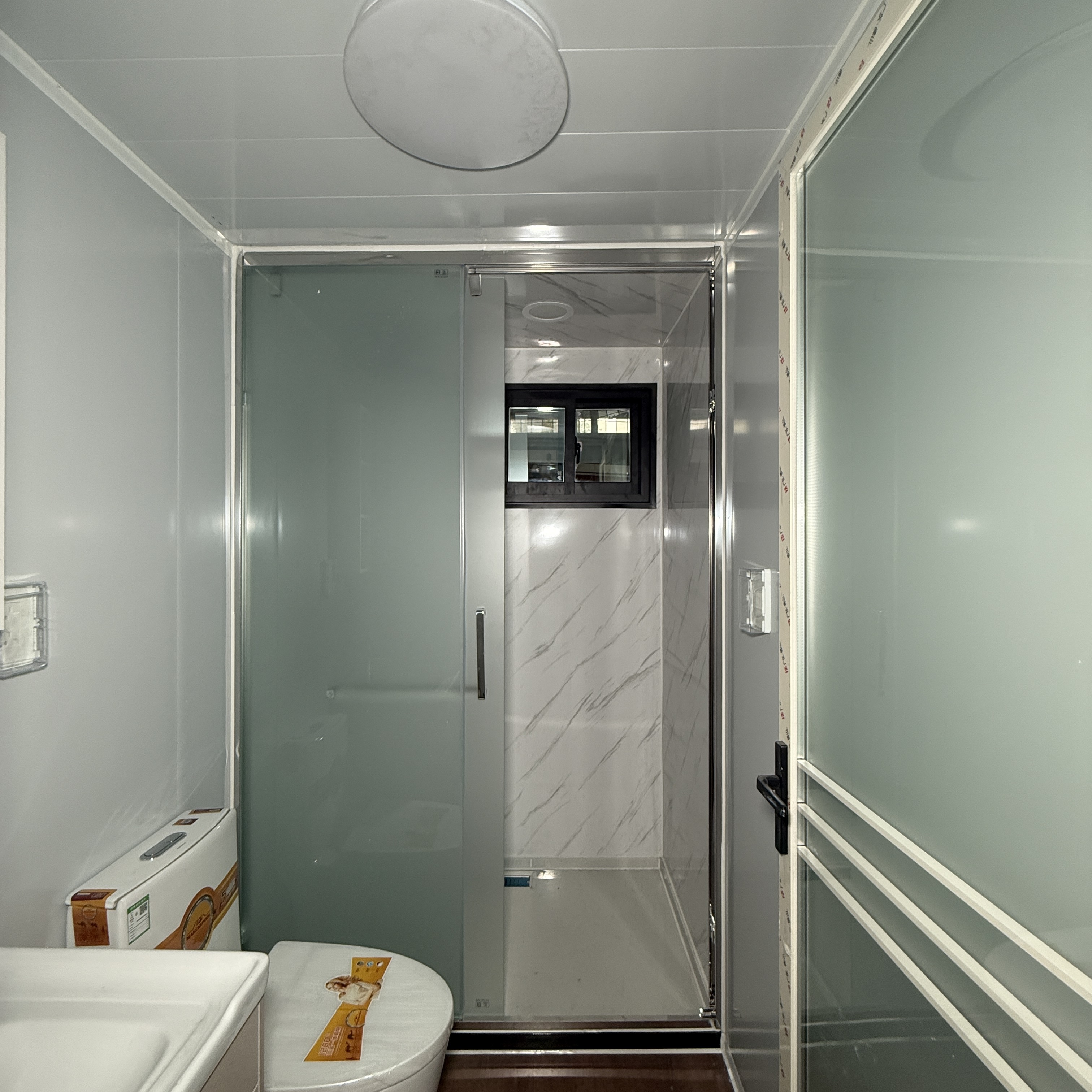 Ready Made 2-5 Bedroom Prefabricated 20ft Container House Modular Folding Expandable Apartment &amp; Hotel Tiny Home