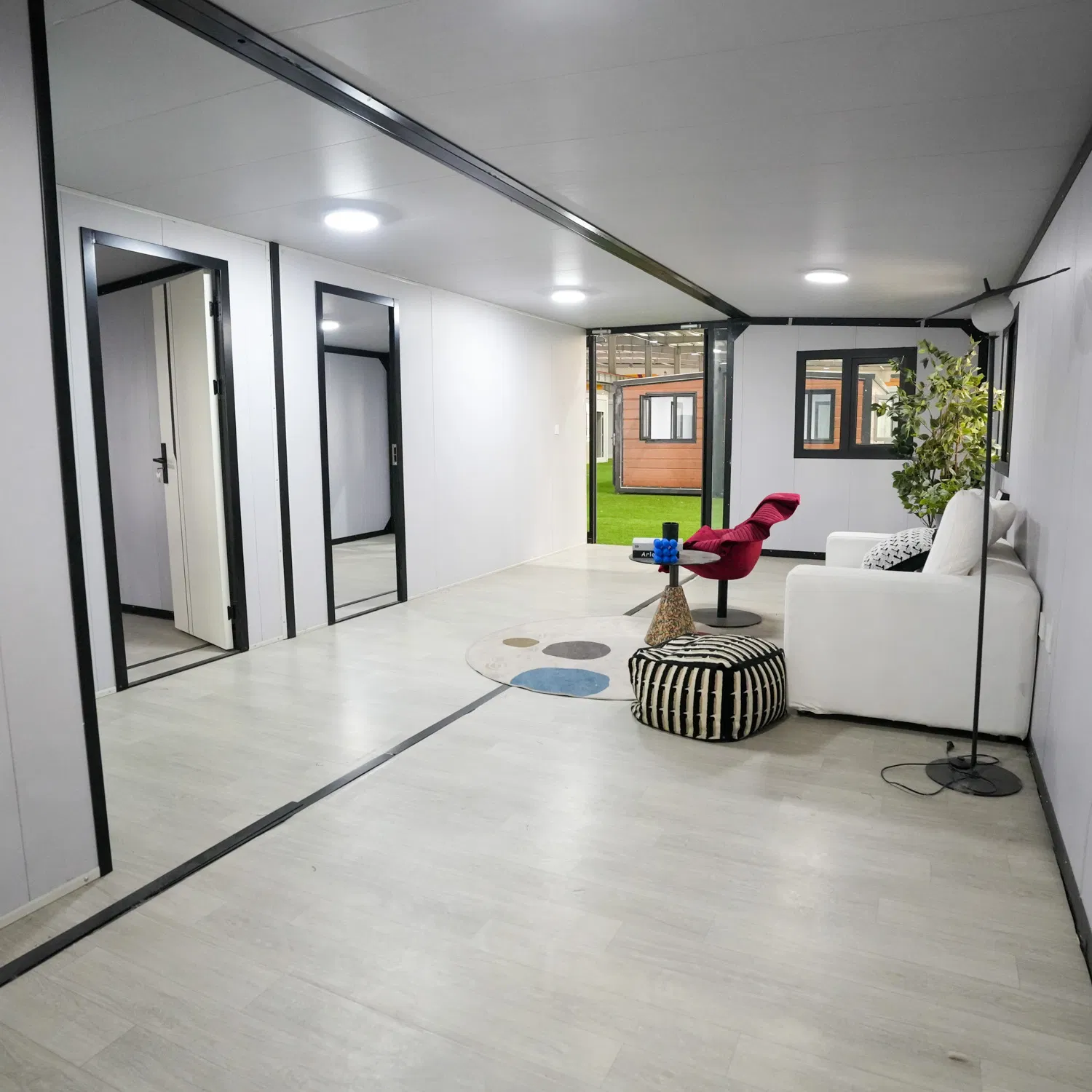 Innovative Expandable Container Home: Compact Foldable Prefabricated Housing Option