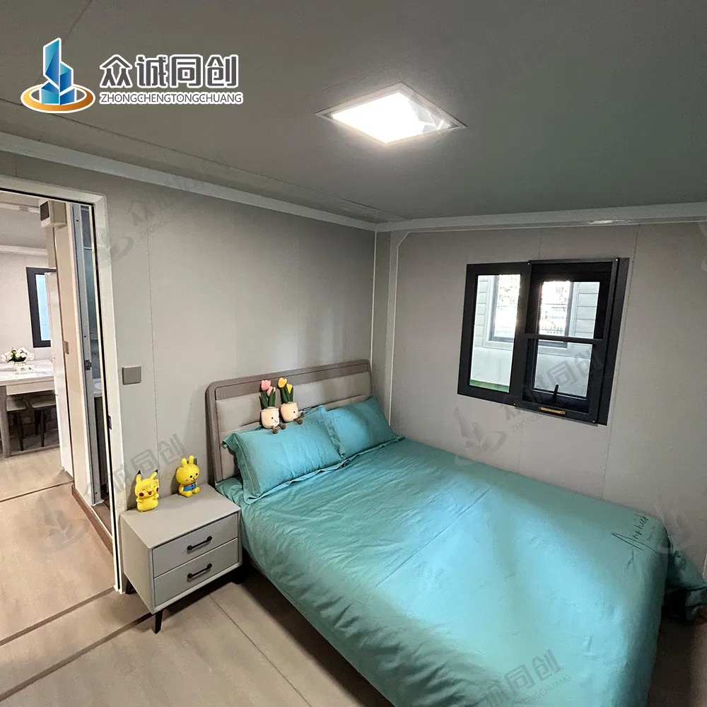 Wind-Resistant 2 Floor Expandable Container House for Vacation Home with Balcony