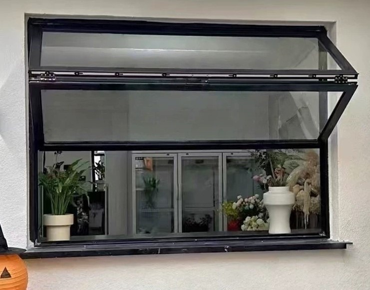 Aluminum folding window