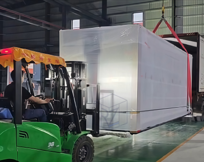 Cargo shipping process step 2