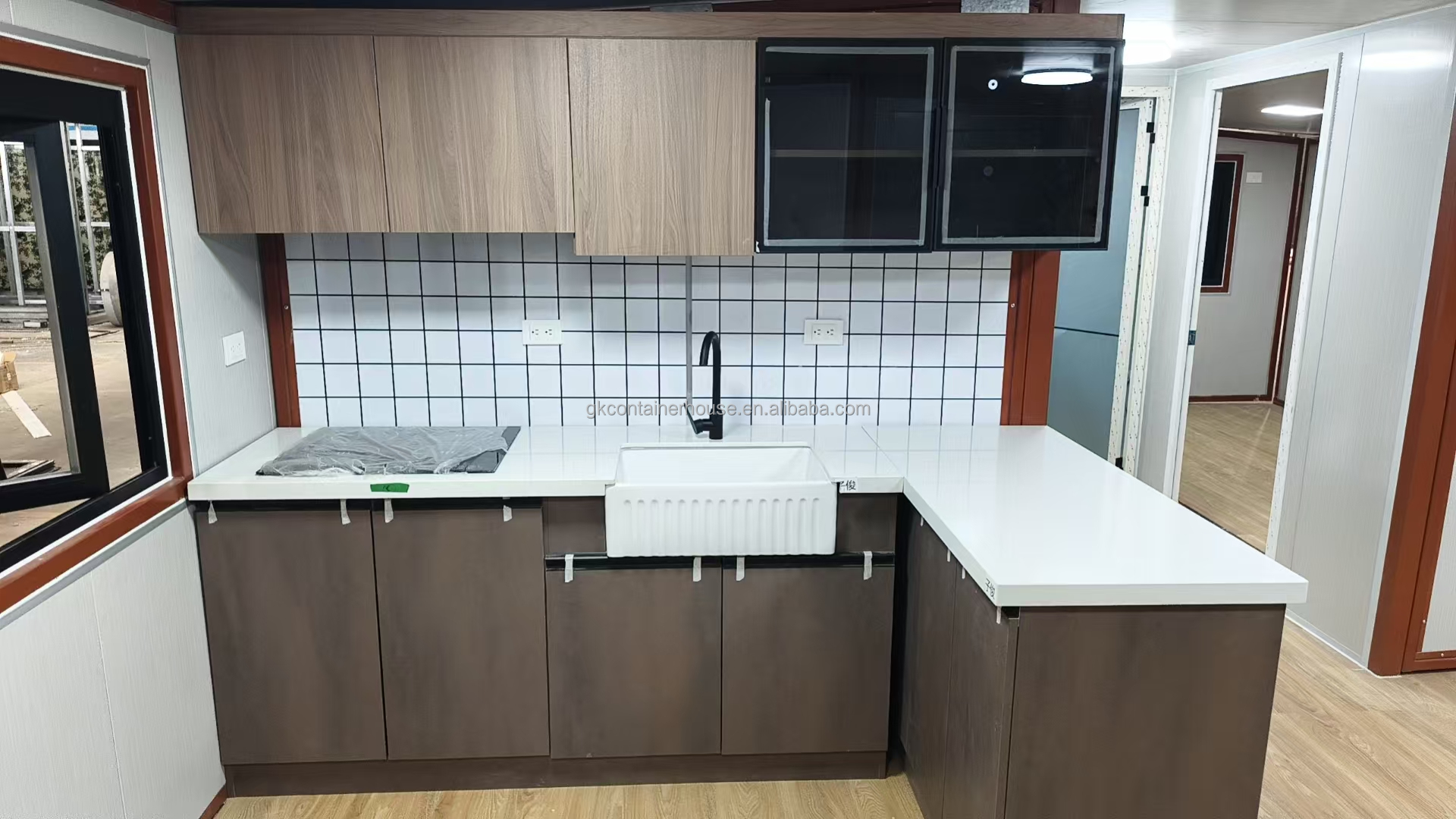 Expandable Modular Container House with Bedroom Kitchen and Toilet for Worker Camp