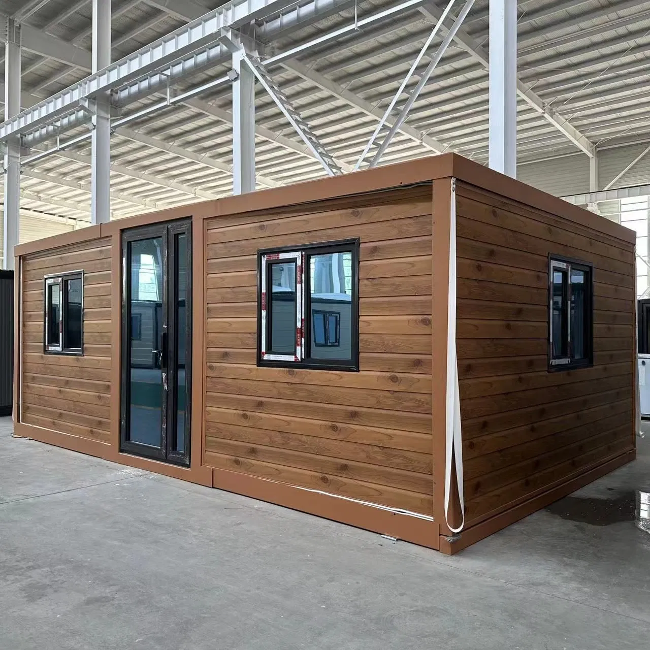 20FT Modular Emergency Housing with Private Bathroom and Bedrooms
