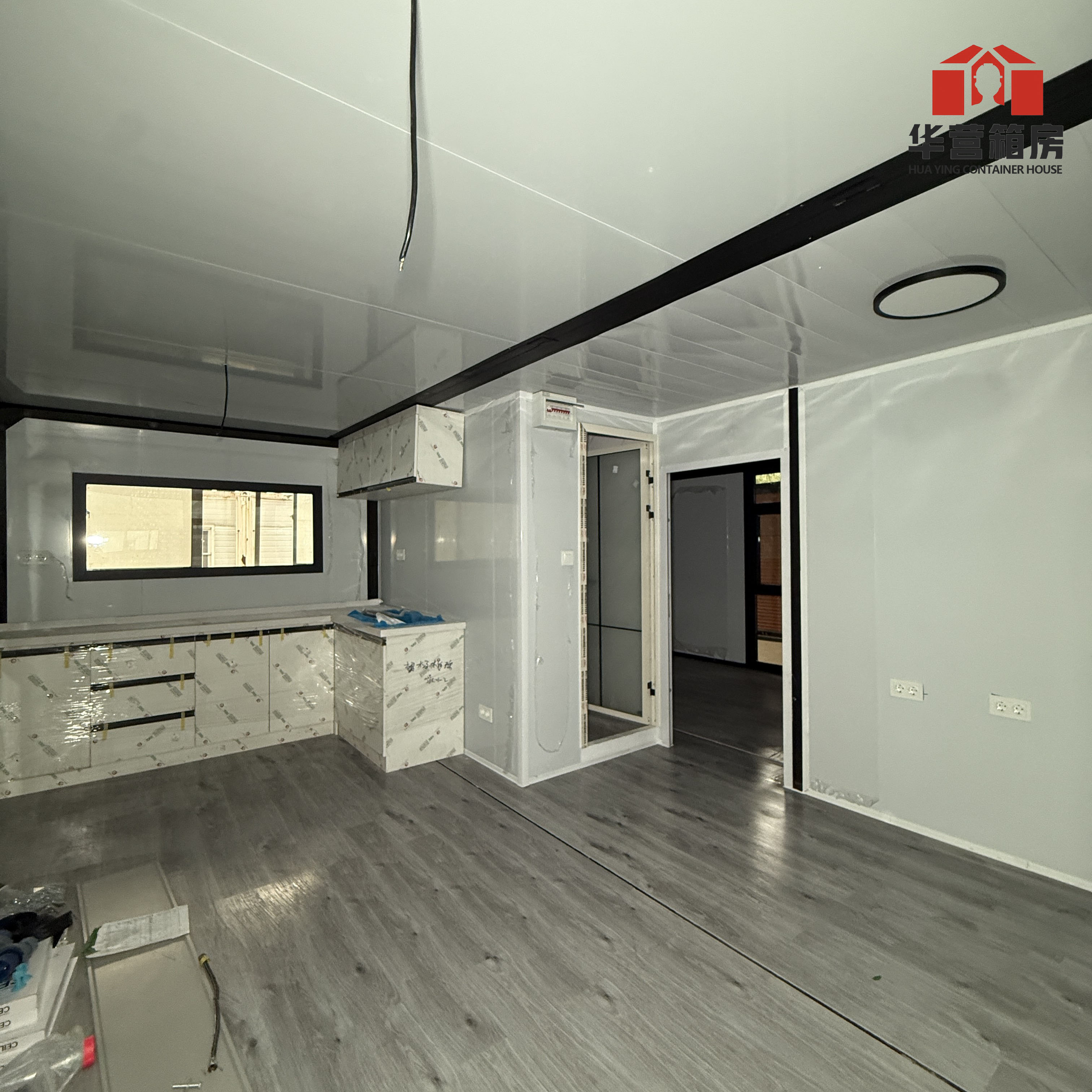 Luxury 20-Foot Expandable Container Mobile Houses Portable Offices Kitchen Bathroom Small Vacation Houses Made Sandwich Panel