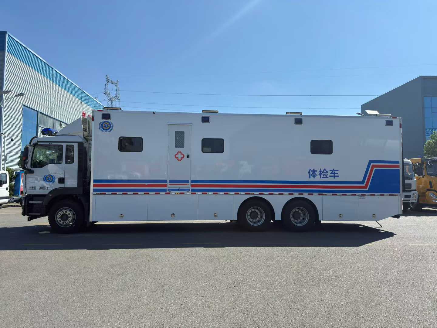 Customisable Mobile Surgical Truck Outreach Theatre Unit Medical Screening Unit Biology Lab Room Expandable Health Unit