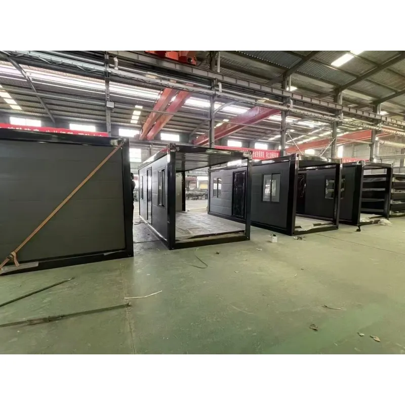 Prefabricated Folding Container House Emergency Shelter Modular Housing for Disaster Relief Refugee Camp Living Solution